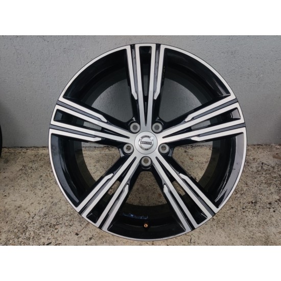 Volvo OEM Wheel19